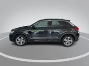 Volkswagen T-Roc 1.5TSI/150PK R-Line DSG · Navigatie · Apple/Android Car Play · Parkeersensoren · Garantie t/m 13-11-2027 of 100000km