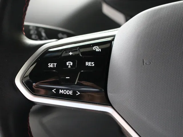 Volkswagen ID.4 GTX 4Motion 77 kWh Panoramadak | Trekhaak | IQ-Light | 21'Velgen | 90% SoH