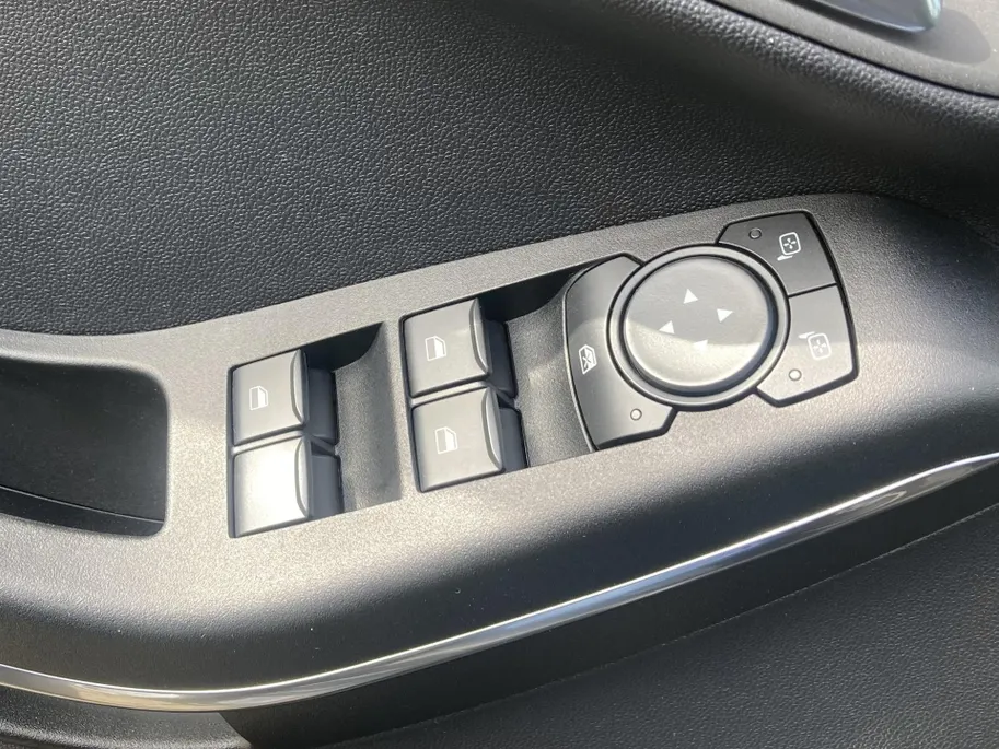 Ford Fiesta 1.0 EcoBoost Hybrid Titanium Apple Carplay/ Android Auto - Winter Pack - Agate Black