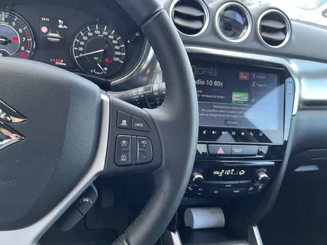 Suzuki Vitara 1.4 B.jet Smart Hybrid Style | Parkeersensoren | Stoelverwarming