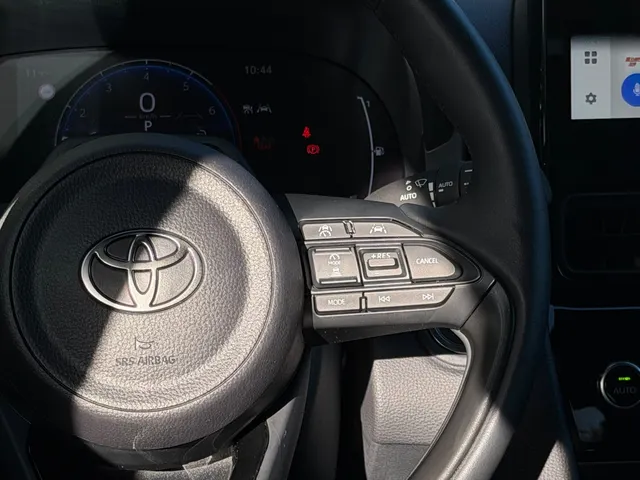 Toyota Yaris Cross 1.5 Hybrid 115 Dynamic | Stoelverwarming | Parkeersensoren V+A