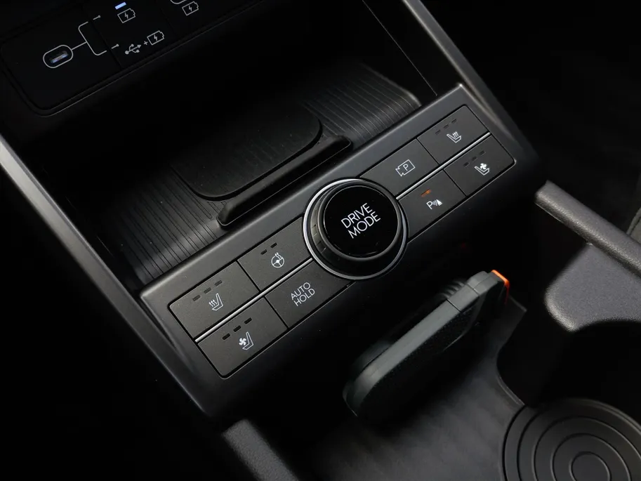 Hyundai Kona 1.6 GDI HEV Premium Sky