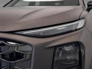 Audi Q3 1.5 200kW e-hybrid S edition 272 PK · Tech pro · Trekhaak elek. wegklapbaar · Glazen panoramadak