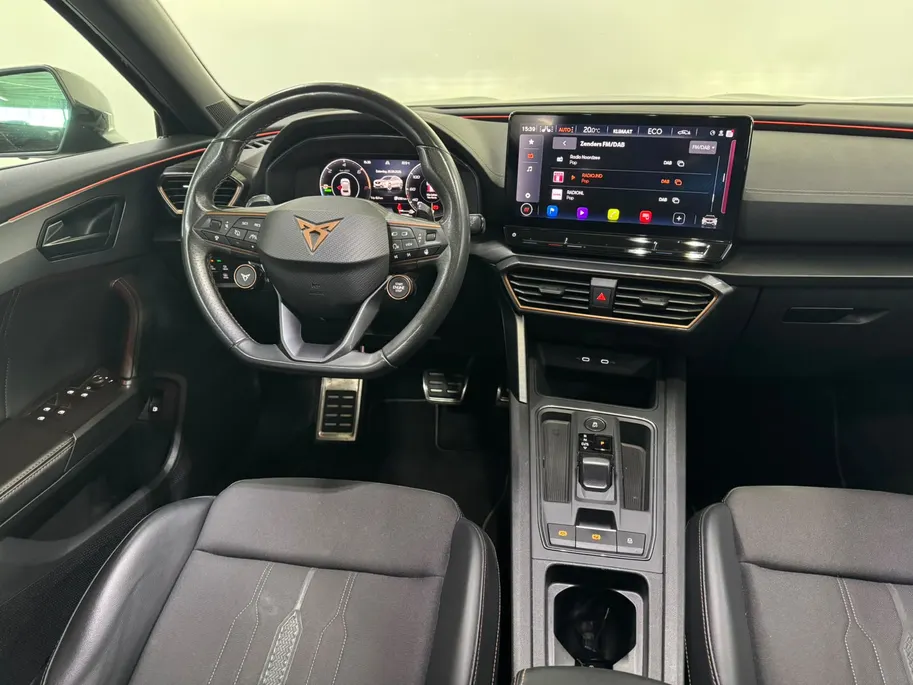 CUPRA Formentor 1.4 e-Hybrid VZ Performance / PANO. / STOEL + STUUR VERW. / 19'' LMV /