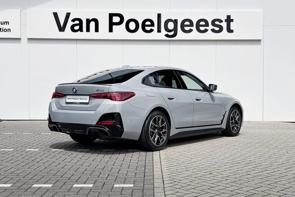 BMW i4 M60