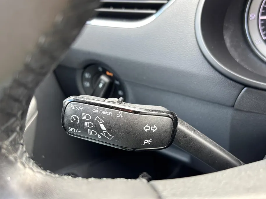 Škoda Octavia Combi 1.0 TSI Greentech Business Edition Plus | Weinig kilometers! | Afneembare Trekhaak | Achteruitrijcamera | Apple Carplay/Android Auto | Climate Control | 12 maanden garantie! |