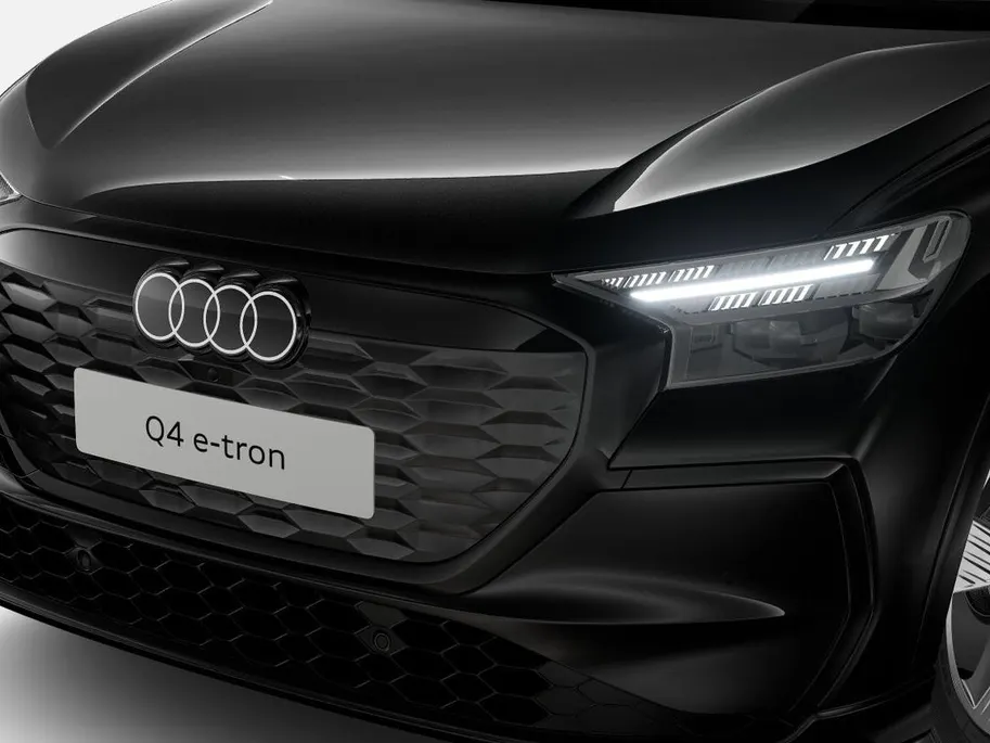 Audi Q4 Sportback e-tron Advanced edition 204 PK · Hemelbekleding zwarte stof · Lendensteunen · Trekhaak elek. wegklapbaar