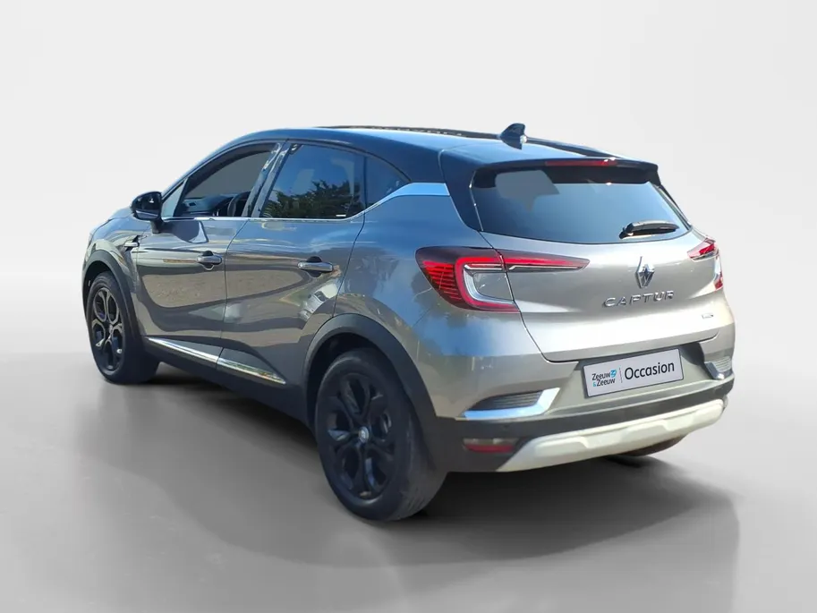 Renault Captur 1.6 E-Tech Hybrid 145 Intens Automaat | Navi | Camera | Climate Control | Velgens Hoogglans Zwart | Apple CarPlay/Android Auto | Licht & Regen Sensor | Full LED | 1 jaar garantie