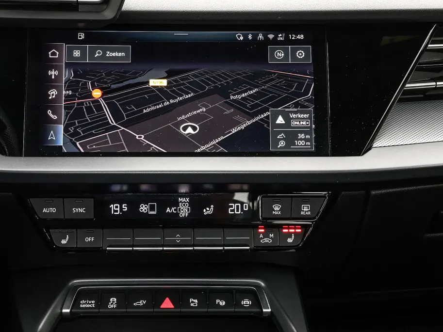 Audi A3 Sportback 40 TFSIe 204pk S-tronic S edition · Camera · Stoelverwarming · Apple/Android Car Play · Park Assist · Navigatie · 17'' Inch · Garantie t/m 27-07-2029 of 100.000km