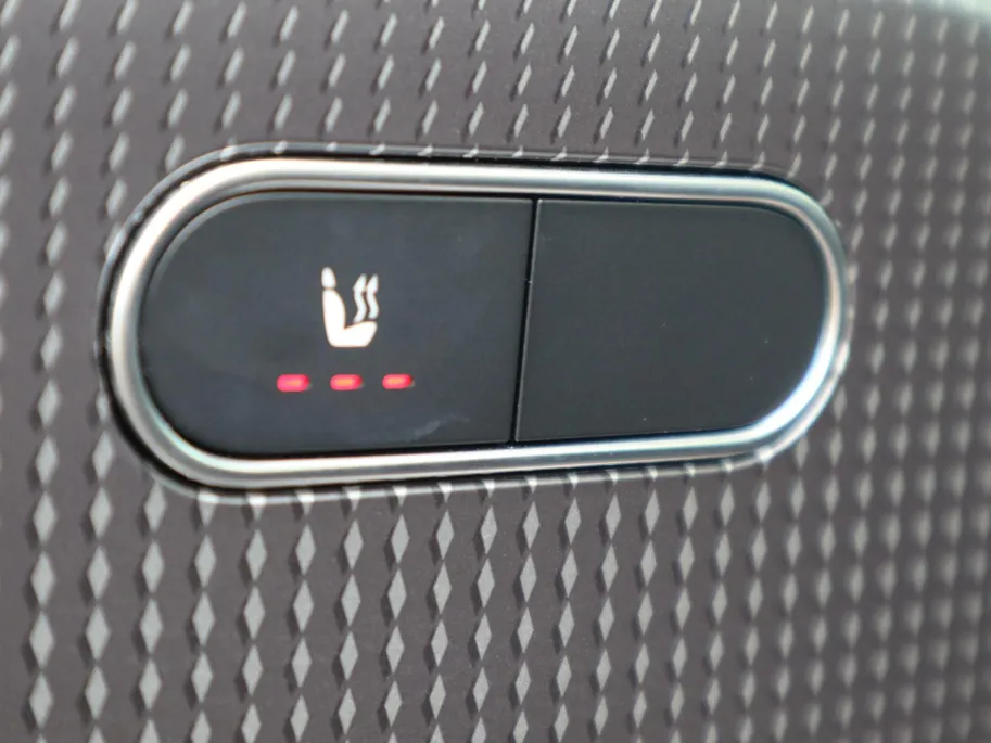 Mercedes-Benz EQA 250 Business Solution Luxury 67 kWh l Keyless l Achteruitrijcamera l Stoelverwarming l Ambiente lichtpakket