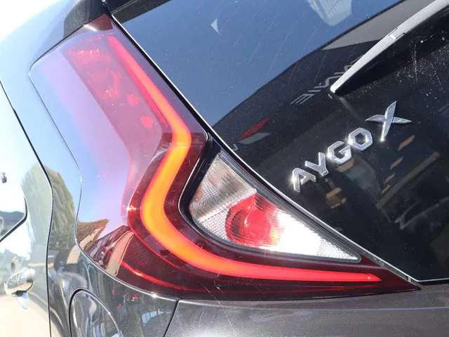 Toyota Aygo X 1.0 VVT-i MT Pulse Bi-tone | Carplay | All Seasons