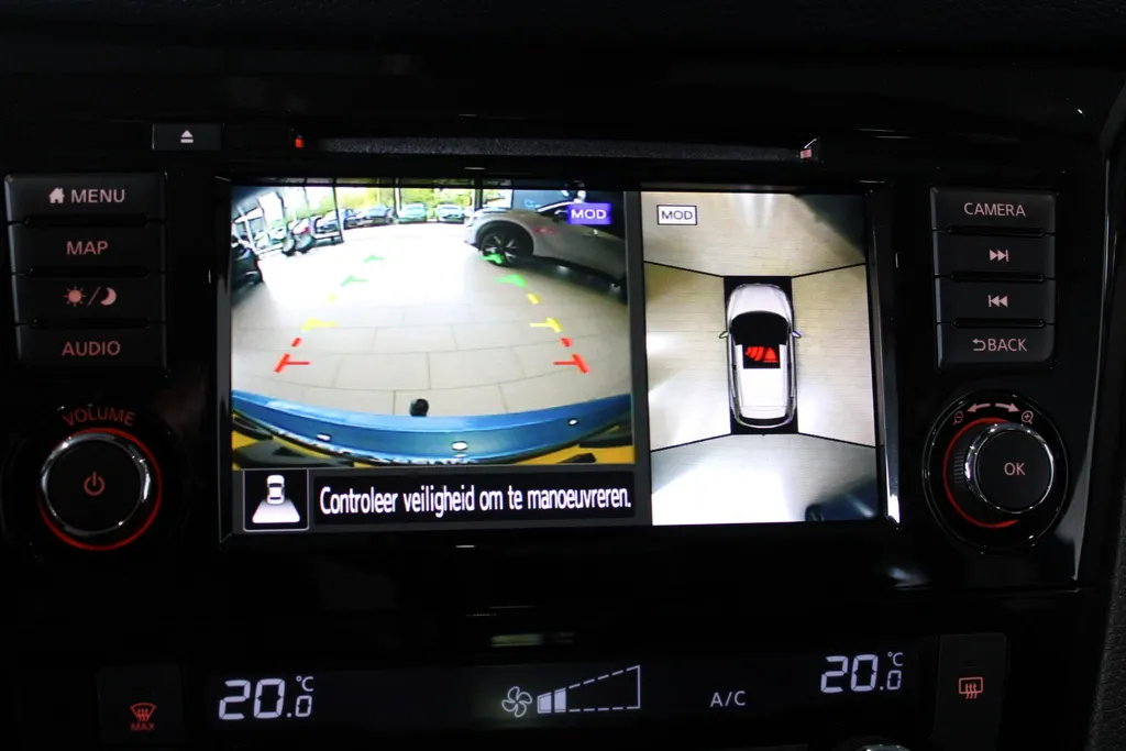 Nissan QASHQAI 1.3 DIG-T Design Edition | Trekhaak | Navigatie | 360grd camera | Zeer nette auto | pdc voor en achter | Climate controle | Cruise controle | Dealer onderhouden | I-key |