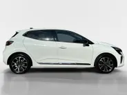 Renault Clio 1.6 E-Tech Full Hybrid 145 techno | Automaat | Navigatie | Apple Carplay & Android Auto | LMV | Cruise & Climate Control | Camera | Parkeersensoren | 12 Maanden BOVAG Garantie