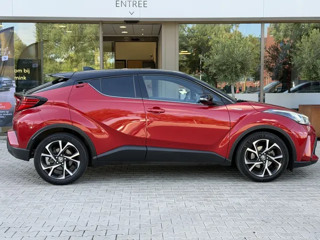 Toyota C-HR 1.8 Hyb. First Edition | Dealer Onderhouden | JBL | DodeHoek |