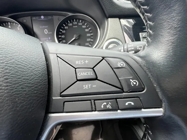 Nissan QASHQAI 1.2 N-Connecta | NAVIGATIE | PANORAMA DAK | 360 CAMERA | 18 INCH | CRUISE CONTROL | CLIMATE CONTROL |