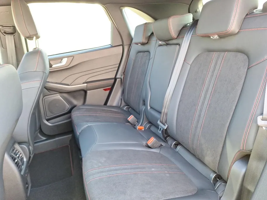 Ford Kuga 2.5 PHEV ST-Line X | Winterpack | El. Trekhaak | 360Camera | El. Achterklep | Adaptive cruisecontrol | Halfleer | El. Bestuurdersstoel + Memorie | Nieuw te bestellen |