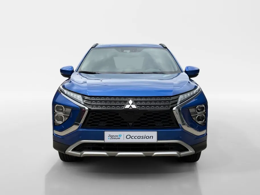 Mitsubishi Eclipse Cross 2.4 PHEV Intense+ | Stoel- en stuurverwarming | Elektrisch verstelbare stoelen | Trekhaak | Achteruitrijcamera | Parkeersensoren voor- en achter | Navi | Climate Control