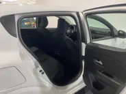 Dacia Sandero 100PK TCe ECO-G Expression | Airco | Apple CarPlay/Android Auto | Parkeersensoren | Armsteun | Cruise Control | Licht & Regen Sensor | LED Koplampen |