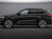 Audi Q5 2.0 TFSI e-hybrid quattro S edition Competition 367 PK · Tech pro · Glazen panoramadak · B&O premium 3D
