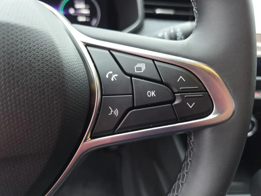 Renault Clio 1.6 E-Tech Full Hybrid 145 techno | LMV | Apple carplay | Achteruitrijcamera |