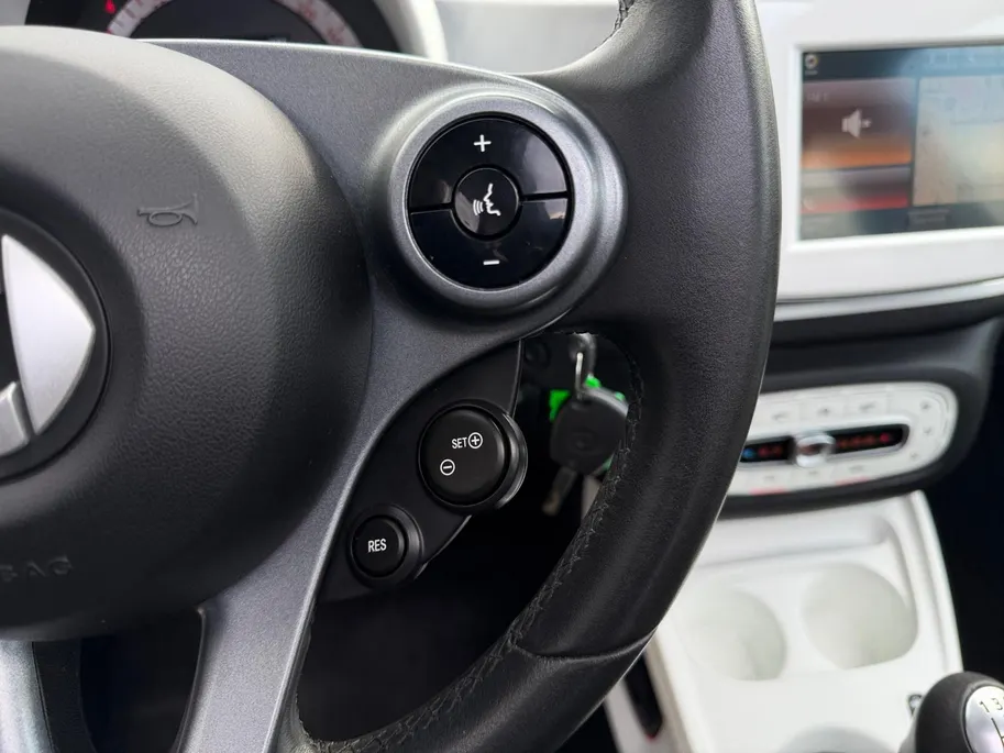 smart Forfour 1.0 Turbo Prime | Zeer nette auto | Open dak | Climate Control | Achteruitrijcamera | Navigatie | Stoelverwarming | Volledig onderhouden |