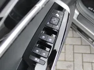 Kia EV6 Edition Advanced 77.4 kWh | Stuur-/stoelverwarming | BTW | Camera | Cruise adapt. | Elektr. achterklep + stoelbediening | 20' LM | 17% bijtelling |