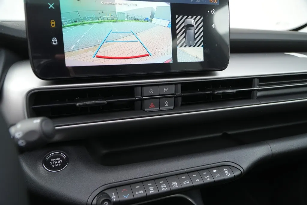 Jeep Avenger 1.2 e-Hybrid Summit | Pano | Navi | JBL | Camera | Winter | 18'