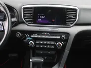 Kia Sportage 1.6 T-GDI Black Edition | Stuur-/stoelverwarming v+a | Schuifdak | Leer | Camera | Elek. achterklep | Cruise | PDC | Navi | 17' LM | Zeer nette auto! |