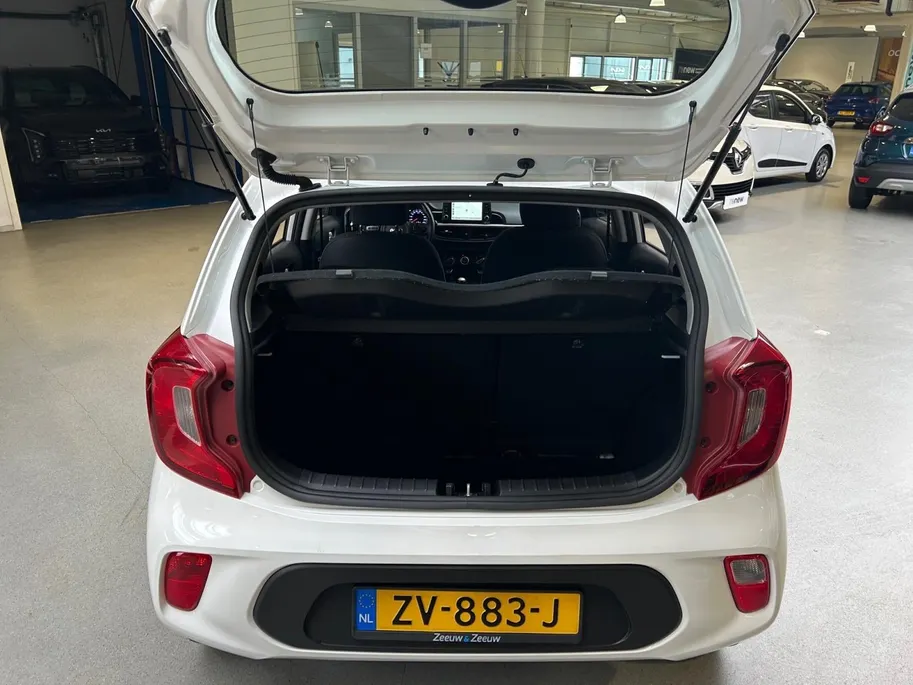 Kia Picanto 1.0 MPi DynamicLine | Apple Carplay / Android Auto | Navigatiesysteem | Cruise Control | Airco | Lichtsensor | 14' Lichtmetalen velgen | Camera Achter