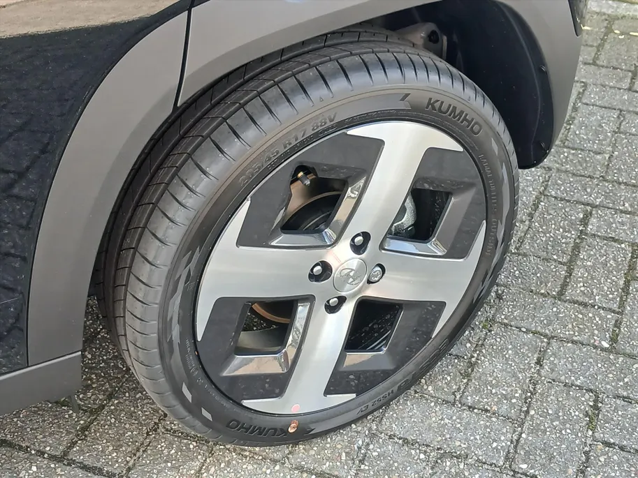 Hyundai Inster 42 kWh 97pk 4-zits Pulse Advanced / DIRECT LEVERBAAR! / Demonstratieauto /