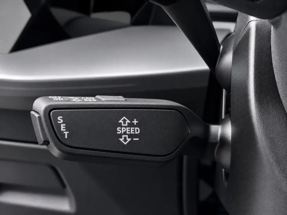 Audi A3 Sportback 40 TFSIe 204pk S-tronic Advanced edition · SOH 92% · Apple/Android Car Play · Stoelverwarming · P-Sensoren · Elek. Achterklep · 18'' Inch ·
