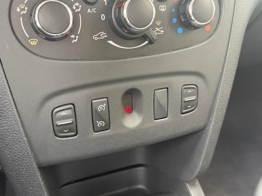 Dacia Logan MCV 0.9 TCe S&S Lauréate | Airco | Cruise Control | 12 MAANDEN GARANTIE ! |