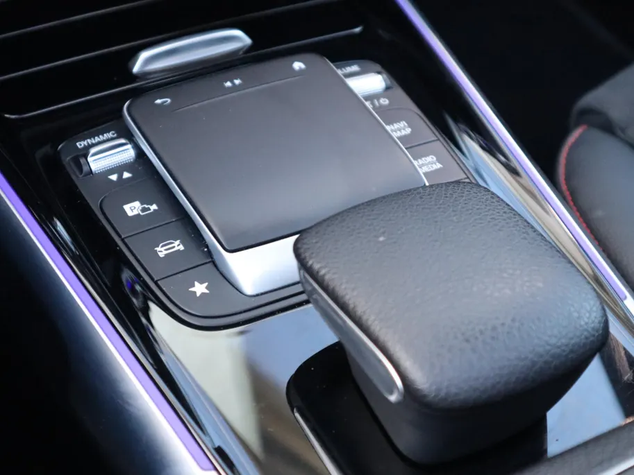 Mercedes-Benz EQB 300 4MATIC AMG Line 7p. 67 kWh