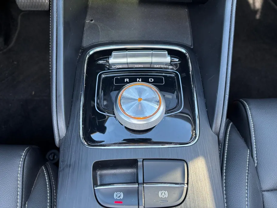 MG ZS EV MG Luxury 45 kWh | NL-AUTO | PANO | Trekhaak |12 MAANDEN BOVAG GARANTIE |