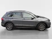 Volkswagen Tiguan 1.5 TSI Life | Draadloos Carplay | Navi | Clima | Camera | Adaptive Cruise | Elektr. Achterklep | LM Velgen | LED-Koplampen