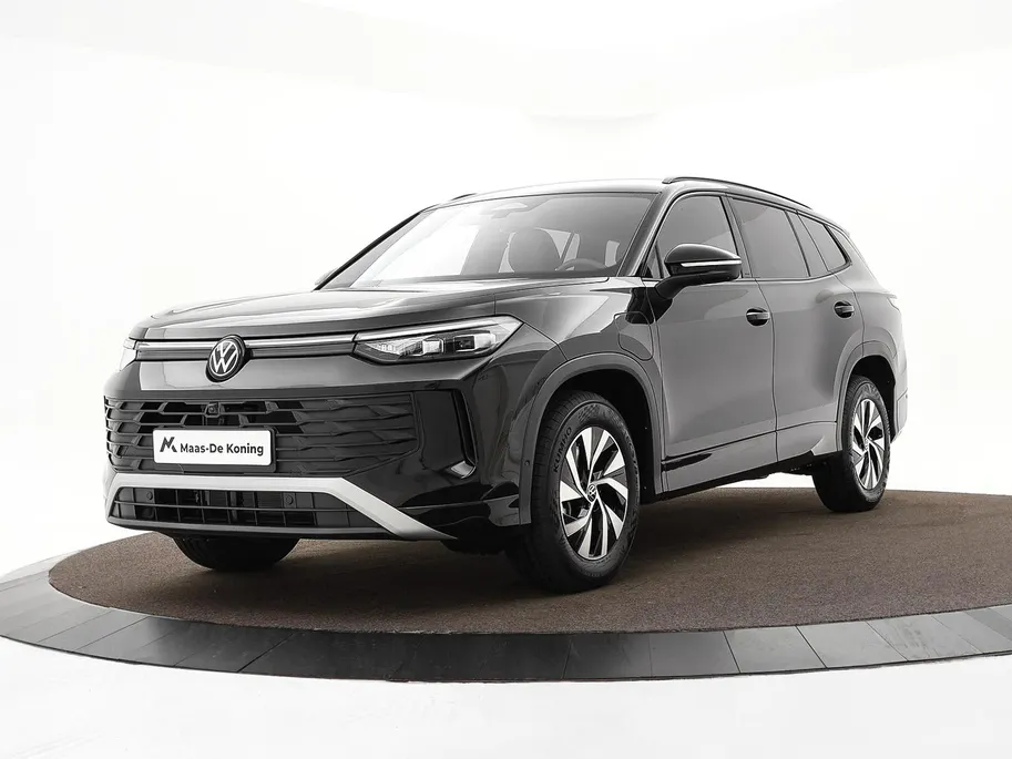 Volkswagen Tayron Life Edition 1.5 eHybrid 204 PK 6 versn. DSG · Rondomzichtcamera · Design Pakket Dark · Trekhaak inklapbaar, met elektrische ontgrendeling, incl. aanhangermanoeuvreerhulp Trailer Assist · · Voorraad OUTLET · Prijs is inclusief inruilpremie · MEGA SALE