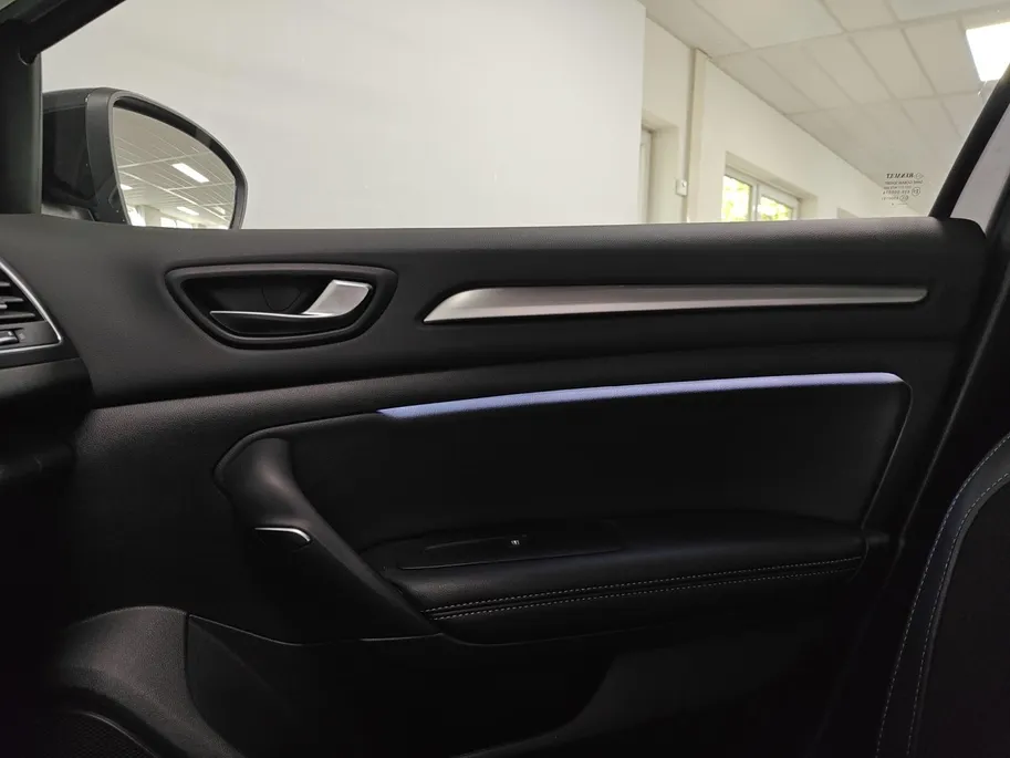 Renault Mégane Estate 1.3 TCe 140 Techno AUTOMAAT NAVI STOELVERWARMING AIRCO CAMERA CRUISE CONTROLE APPLE CARPLAY ANDROID AUTO TREKHAAK (TREKGEWICHT 1750KG) ZEER MOOIE AUTO