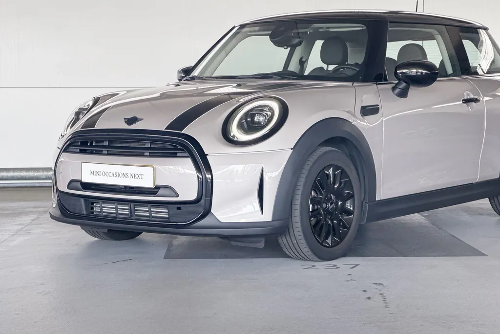 MINI Cooper 3-deurs Cooper Business Edition