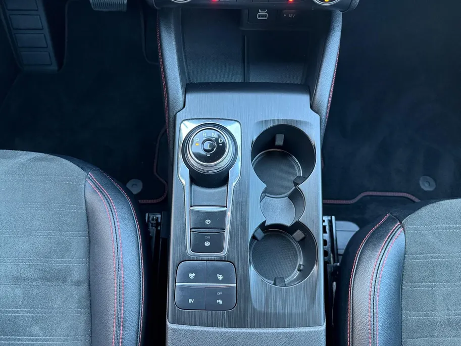 Ford Kuga 2.5 PHEV ST-Line X | Dealeronderhouden | Winter Pack | Driver Assistance Pack | Apple Carplay & Android Auto |