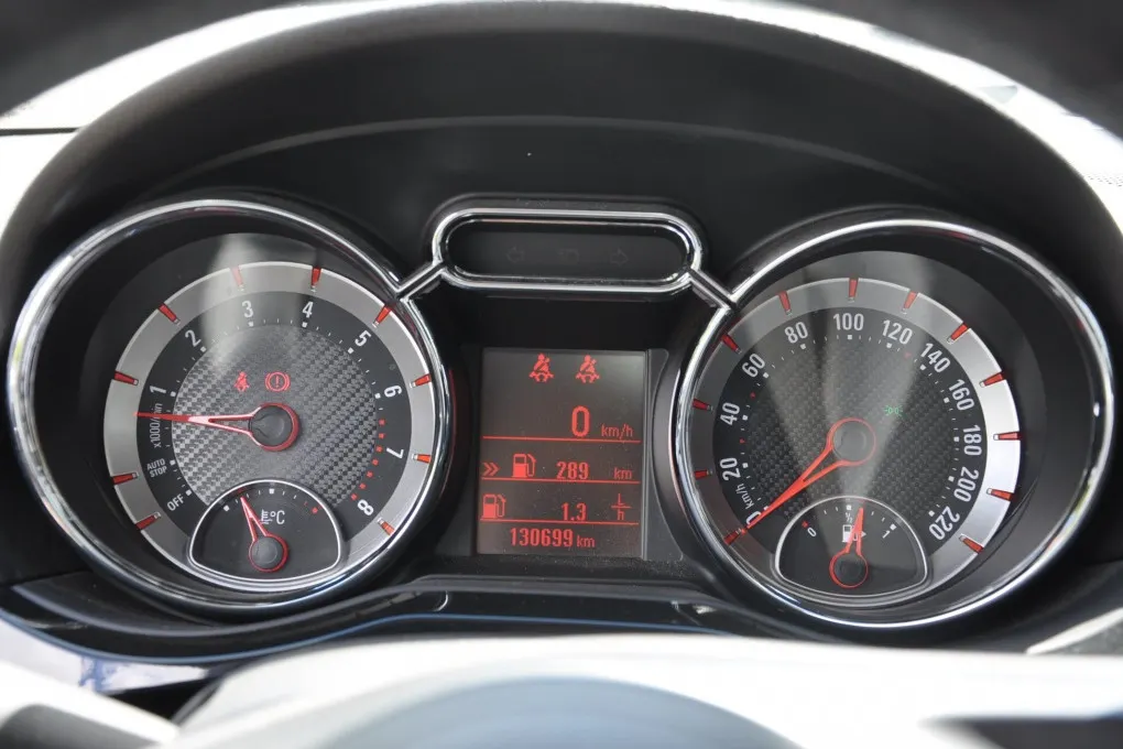 Opel ADAM 1.2 Jam Favourite