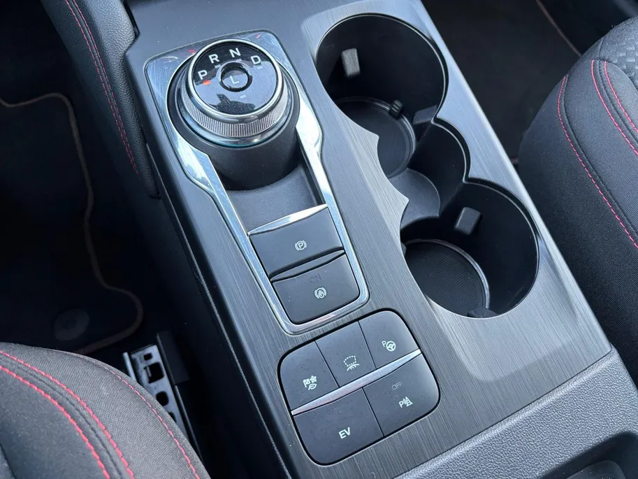 Ford Kuga 2.5 PHEV ST-Line | Winter Pack | Elektr. Achterklep | Dodehoek detectie | Head Up display | Adapt. Cruise Control | 12 maanden garantie! |