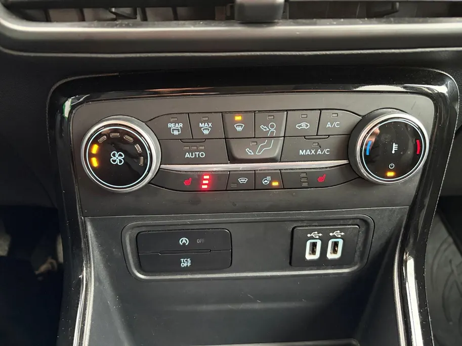 Ford EcoSport 1.0 EcoBoost ST-Line | Winter Pack | Zwart Dak | Climate Control | Parkeersensoren | Cruise Control
