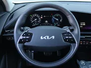 Kia Niro 1.6 GDi Hybrid ExecutiveLine | Camera | Leer | Schuifdak | Stoelverwarming+ventilatie | Elektr. stoelverstelling + achterklep | 18' LM | HUD |