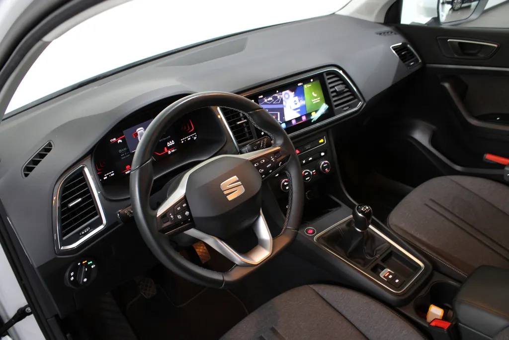 SEAT Ateca 1.5 TSI Style Business Intense / NAVIGATIE / CAMERA / APPLE CARPLAY / ANDROID AUTO / FULL LED /