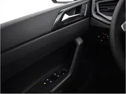 Volkswagen Polo Life Edition 1.0 TSI 95 pk 5 versn. Hand · Bluetooth telefoonvoorbereiding · Airconditioning automatisch, 2-zone (climatronic) ·