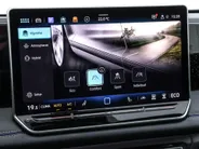 Volkswagen Tiguan 1.5 272pk DSG eHybrid R-Line Edition · Panoramadak · 360 Camera · Wegklapbare Trekhaak · Massage · Dodehoek Detectie · 19'' Inch · Garantie t/m 27-10-2029 of 100.000km