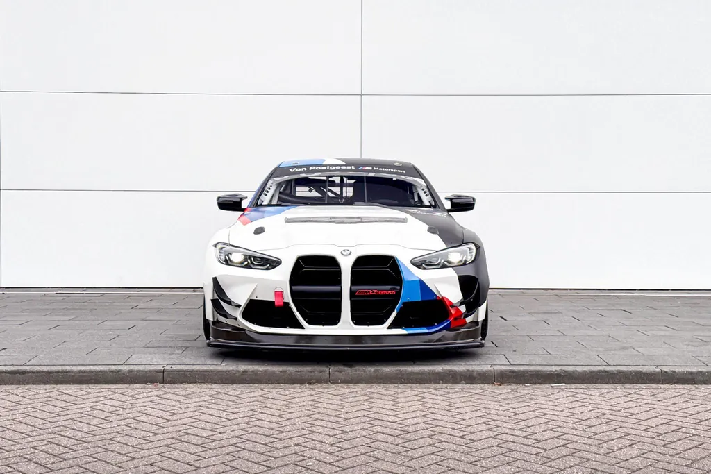 BMW M4 GT4 405kW