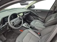 Kia Niro EV Edition 64.8 kWh | Afneembare Trekhaak | Climate Control | Cruise Control | Camera | Navigatie | Stoelverwarming | Stuurverwarming |