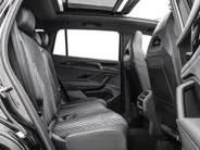 Volkswagen Tayron 1.5 272pk DSG eHybrid R-Line Edition · Panoramadak · 360 Camera · Wegklapbare Trekhaak · Black Style · 20'' Inch · Garantie t/m 17-11-2029 of 100.000km