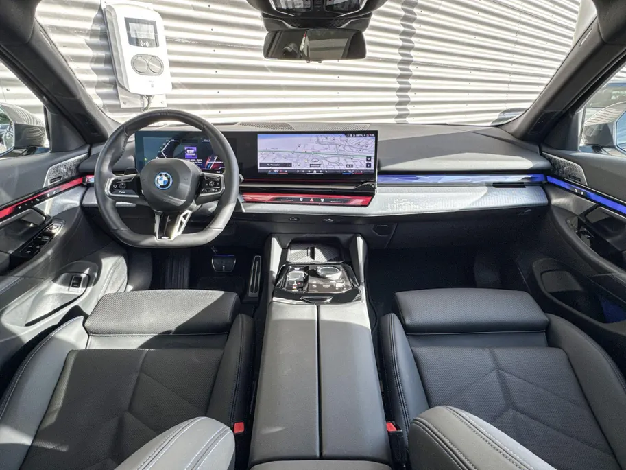 BMW i5 Touring eDrive40 84 kWh